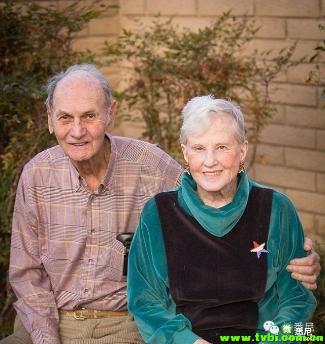 结婚62年的老夫妻,牵手走到生命最后一刻。。这辈子最幸福的事，就是执子之手,与子偕老 ...