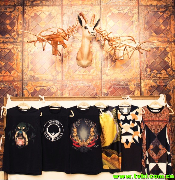 【震惊眼球】我们每天拼死拼活的赚钱 不就是为了像她一样吗！ ...